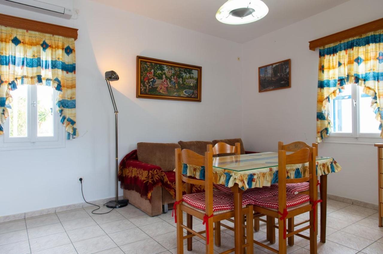 Aphrodite Holiday Home Artemonas ภายนอก รูปภาพ
