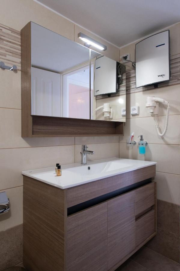 Aphrodite Holiday Home Artemonas ภายนอก รูปภาพ